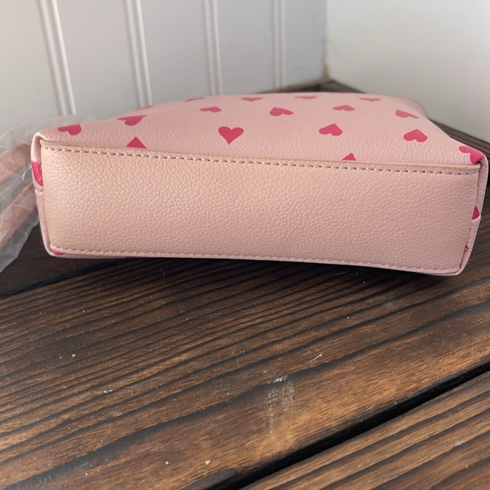 NWT Anne Klein Pink Heart Pattern Wristlet - Picture 5 of 6